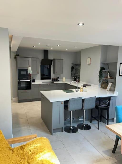 Three Storey Clifton Town House Bristol Exterior foto