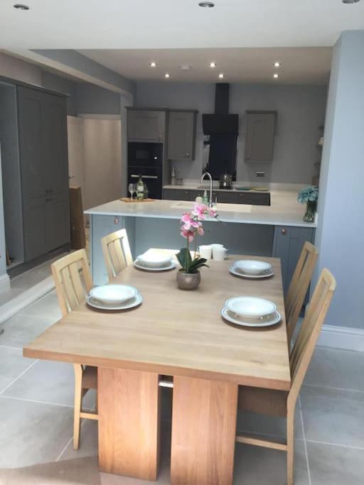 Three Storey Clifton Town House Bristol Exterior foto